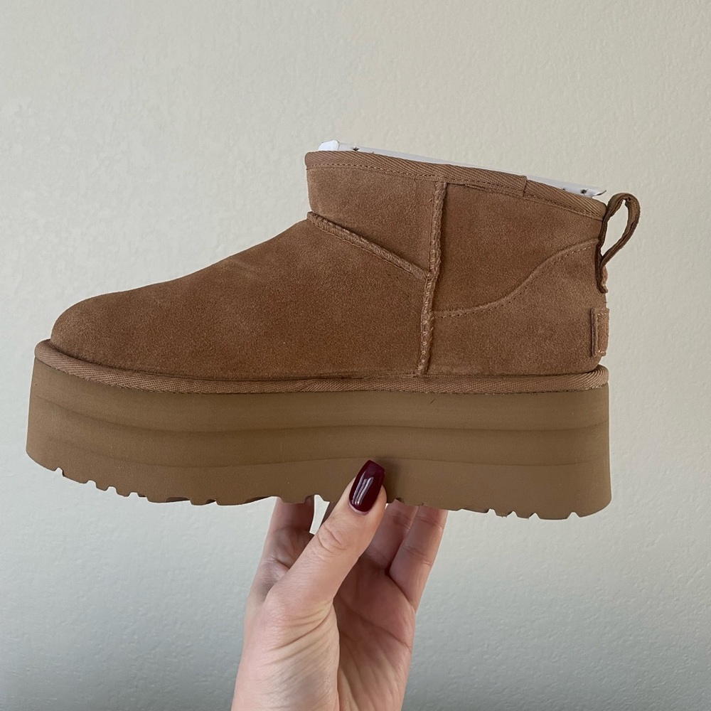 UGG ultra platform mini size 7 chestnut
